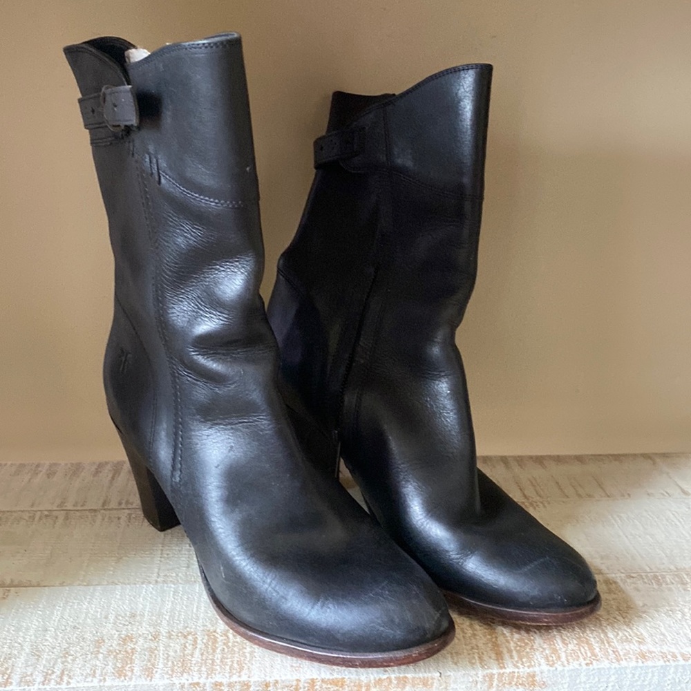 FYRE Women’s ankle boots